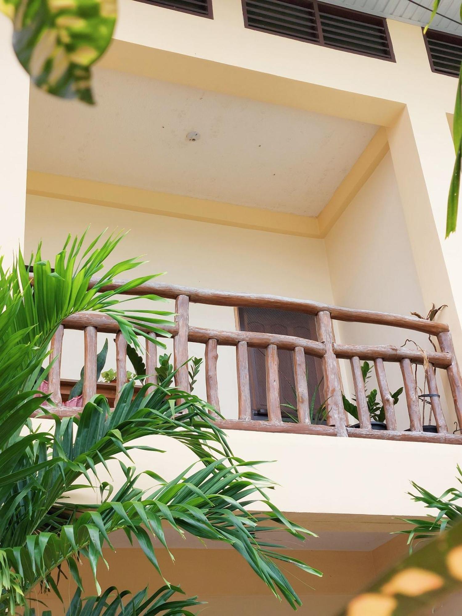 Tlshaw Homestay Генерал-Луна Номер фото